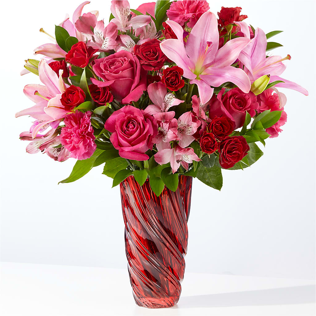 In Love Bouquet with Luxe Swirl Vase – The Flower Basket, Lebanon MO