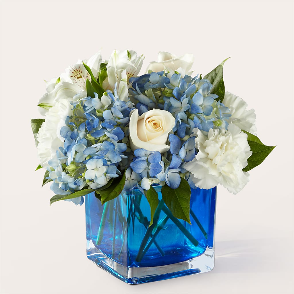 Soothing Waters Bouquet – The Flower Basket, Lebanon MO