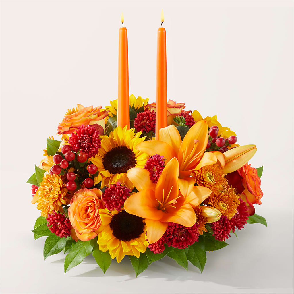 Grateful Centerpiece – The Flower Basket, Lebanon MO