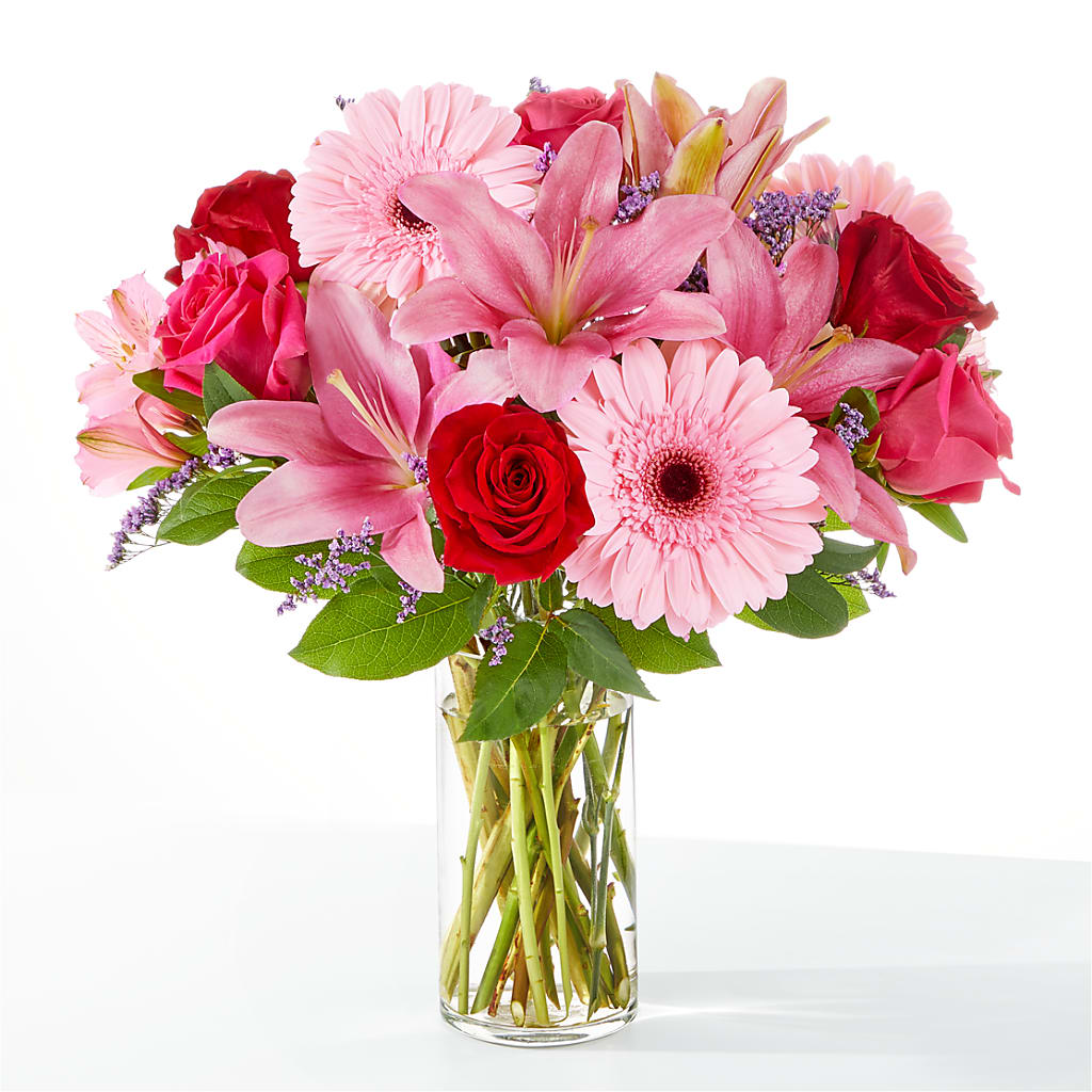 Lots of Love Bouquet – The Flower Basket, Lebanon MO
