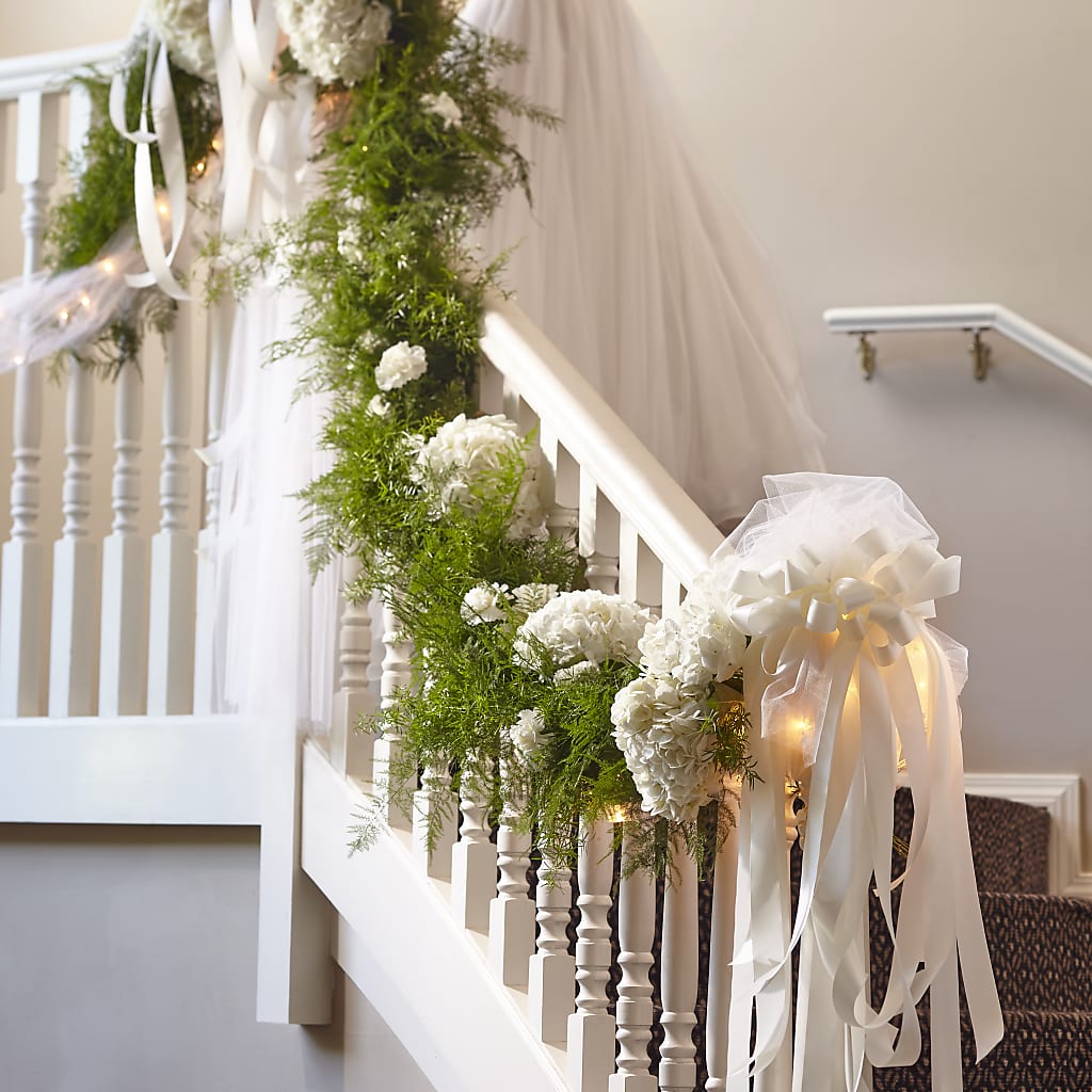 Champagne Dreams Garland – The Flower Basket, Lebanon MO