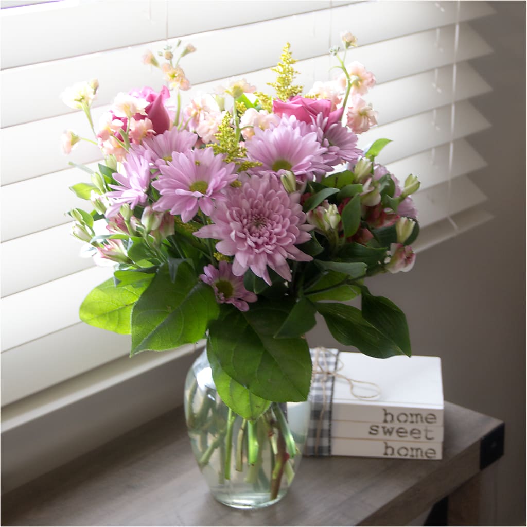 Pastel Tradition - A Florist Original –  The Flower Basket, Lebanon MO