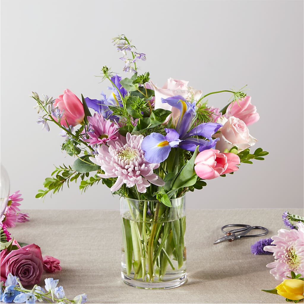 Pastel Tradition - A Florist Original –  The Flower Basket, Lebanon MO