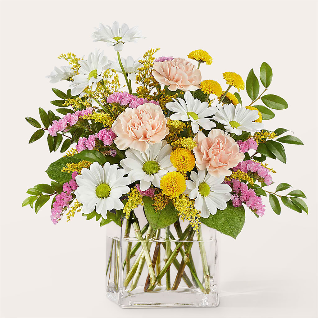 Country Cottage Bouquet –  The Flower Basket, Lebanon MO