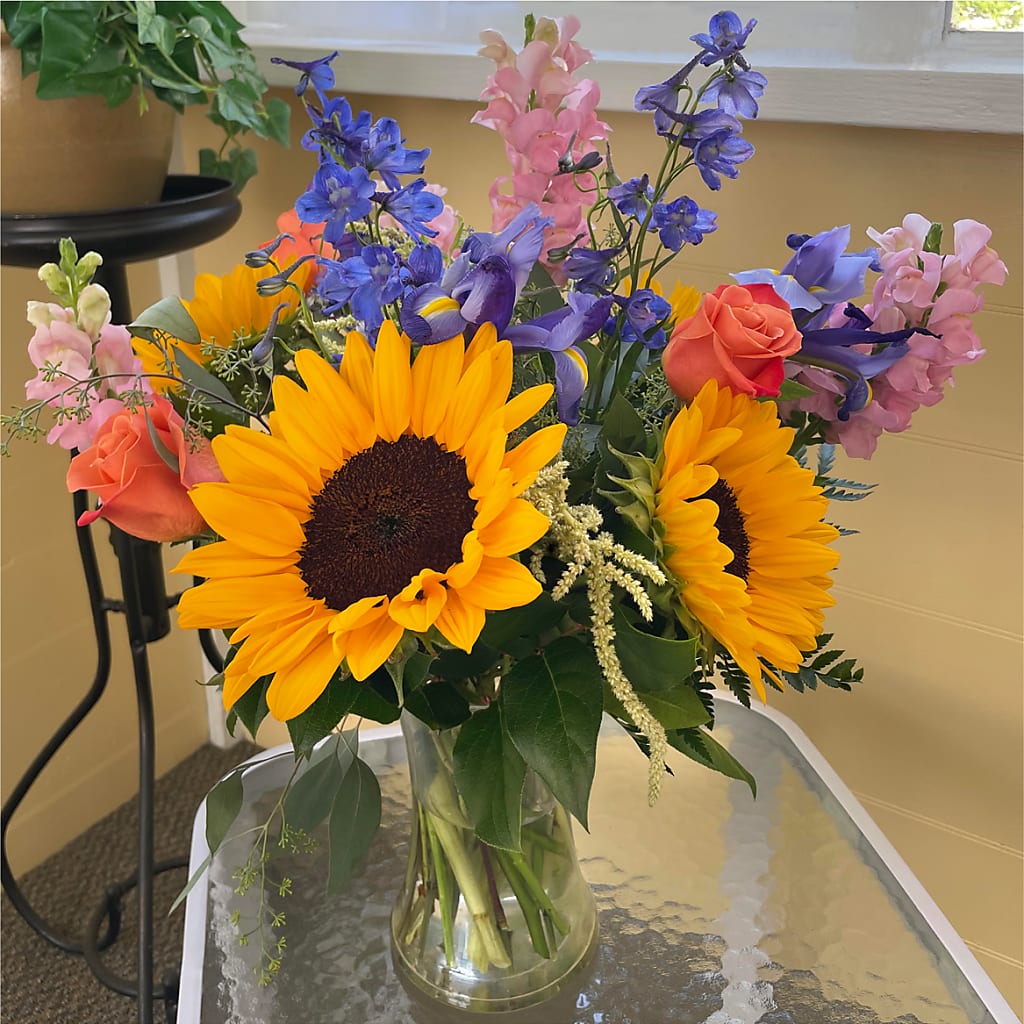 Rays of Life Bouquet –  The Flower Basket, Lebanon MO
