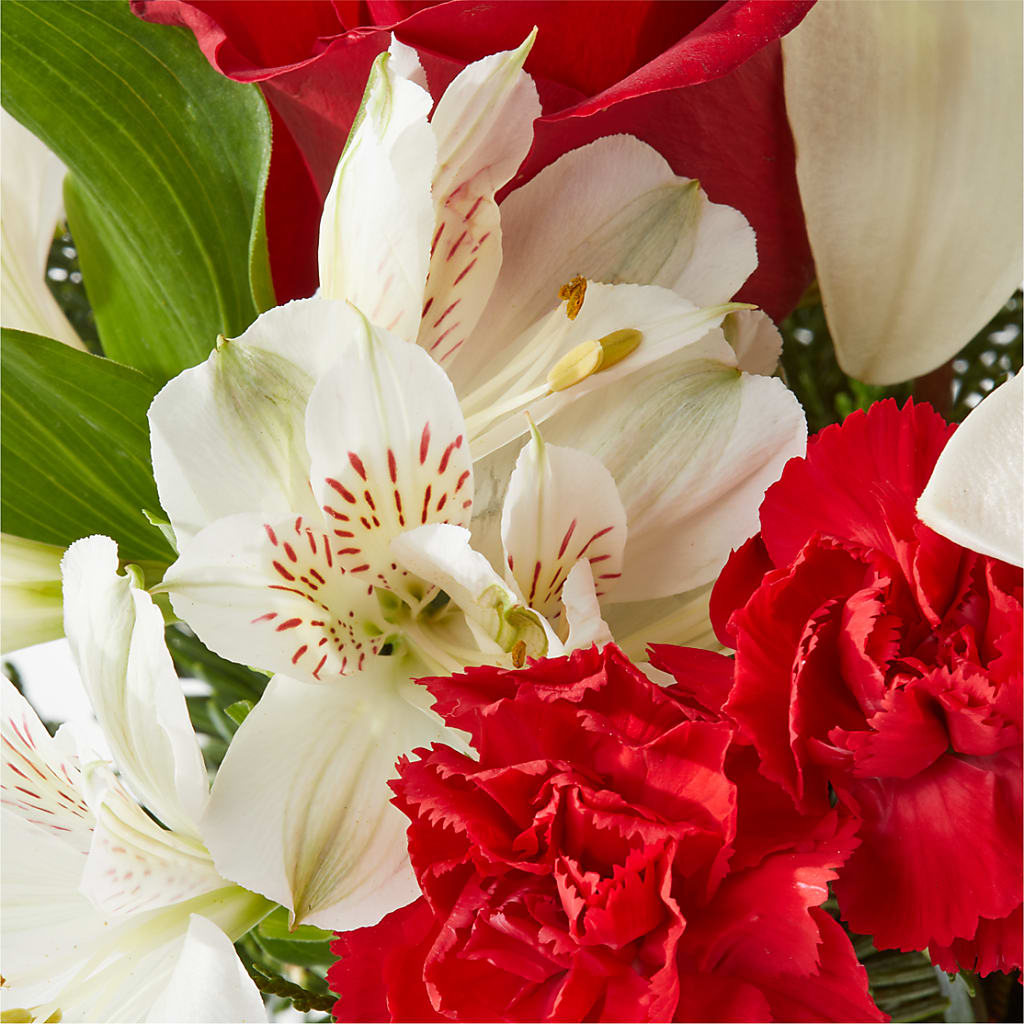 Holiday Season Bouquet –  The Flower Basket, Lebanon MO
