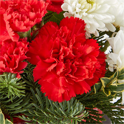 Christmas Market Bouquet –  The Flower Basket, Lebanon MO